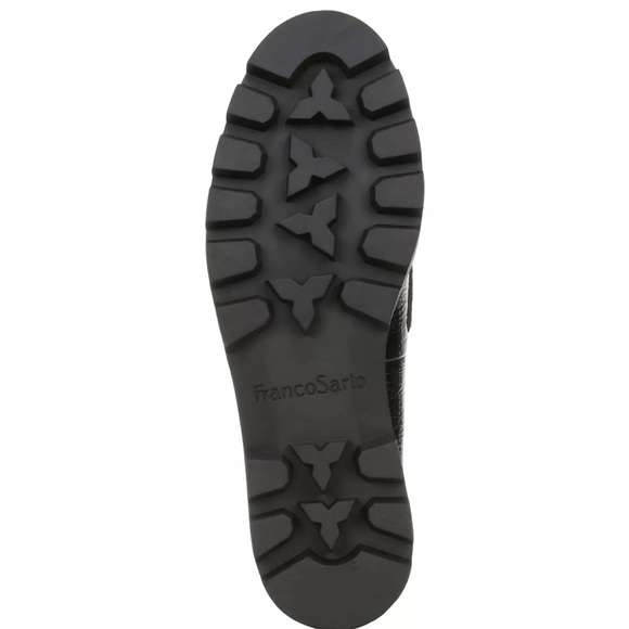 NWOT WORN TWICE Balin Lug Sole Loafers BLACK FAUX PATENT give me your best offer - Picture 4 of 7